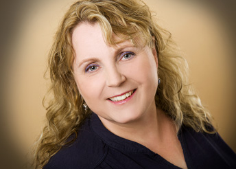 Astrid Hofmann (Diplomtheologin und Imkerin)